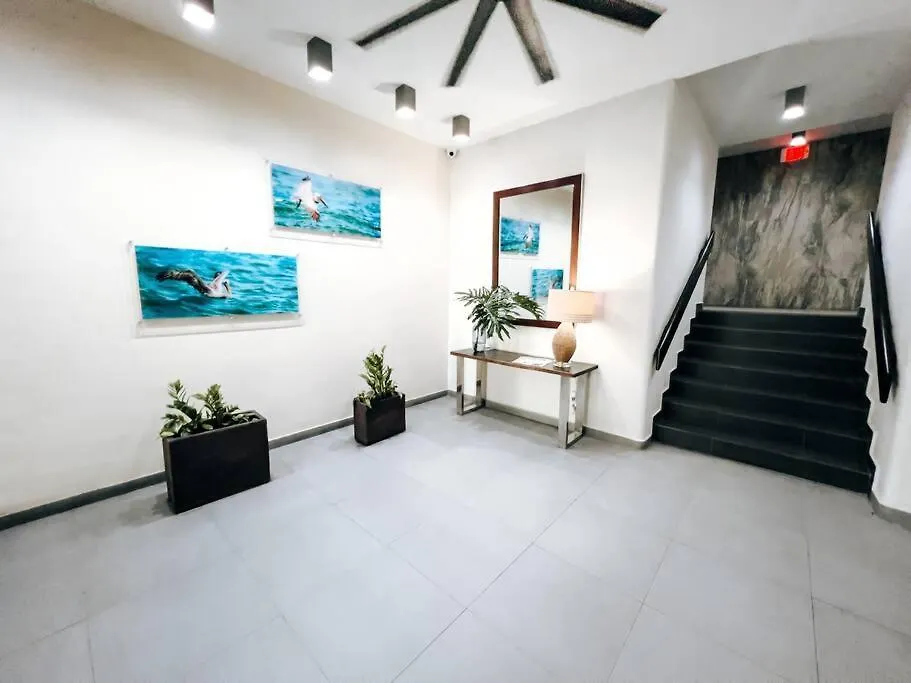 산후안 Flamboyan - Condado Apt Walking To Beach W/ Prk 아파트